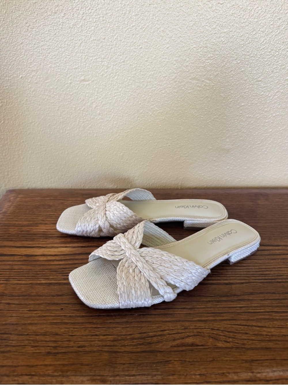 Calvin Klein Beachy Cream Woven Sandals - Size 8